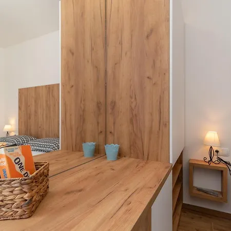 Amfora 2 2* Trogir